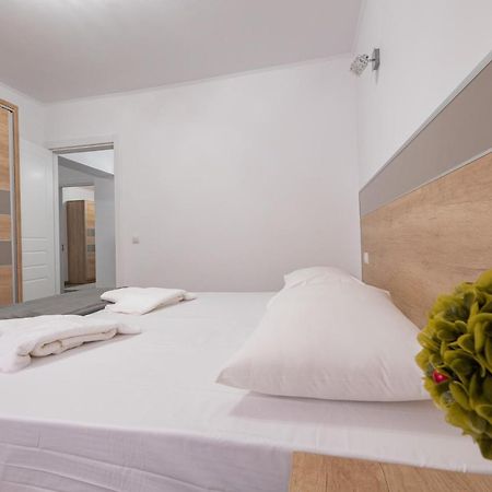 Luxury Ultracentral Piteşti Exteriör bild